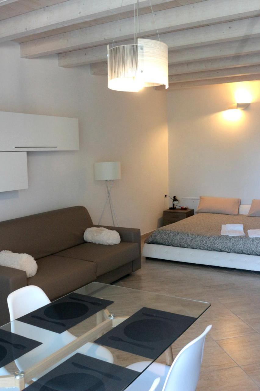 Paradeisos Residence Sas Somma Lombardo Exterior photo